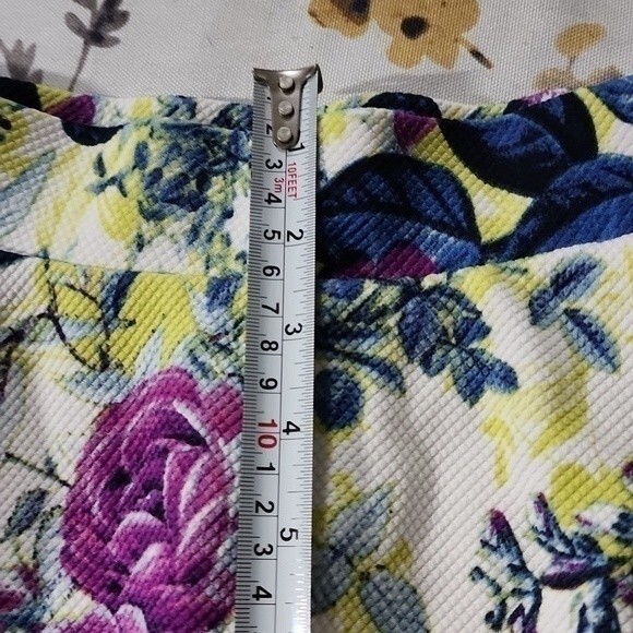 NWOT Torrid Floral White Mini Textured Knit Skater Set - Picture 12 of 14